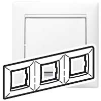 Рамка - Valena - 3 поста - горизонтальный монтаж - белый - арт. 774453 фото