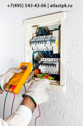 Распределительный щит, щиток электрический: встраиваемый или навесной? 