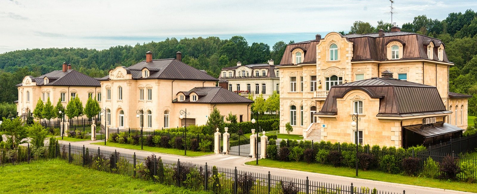 Коттеджный поселок Французский квартал